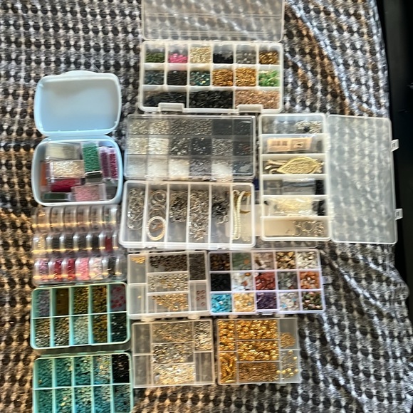 Beads - Picture 16 of 16